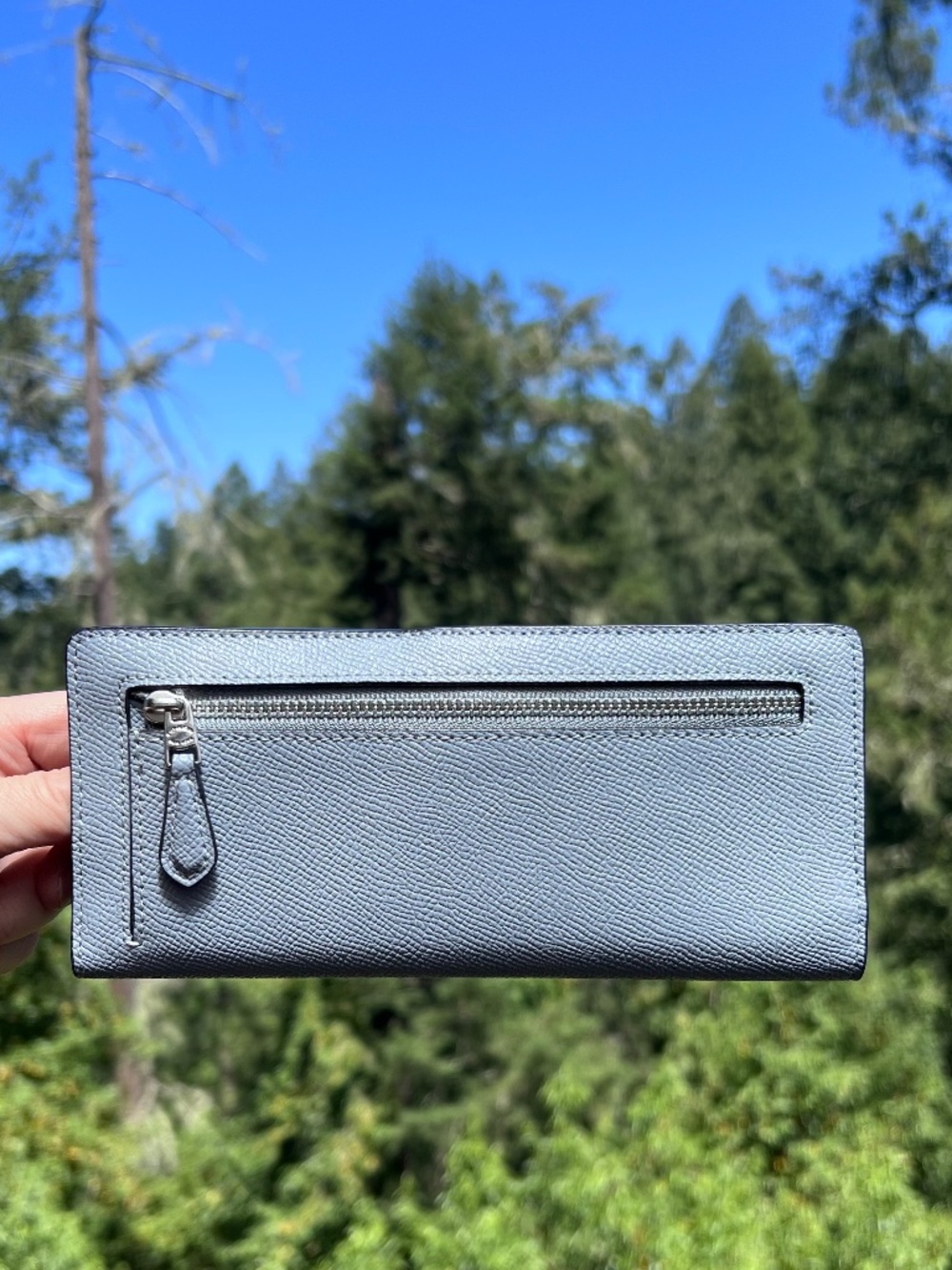 COACH Baby Blue Crossgrain Leather Bifold Wallet with Silver Hardware AUTHENTIC - Picture 2 of 10